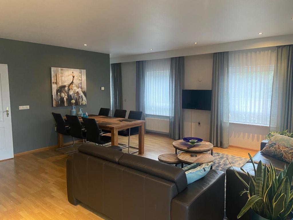 Panorama Sousberg Appartementen Schin op Geul Exterior foto